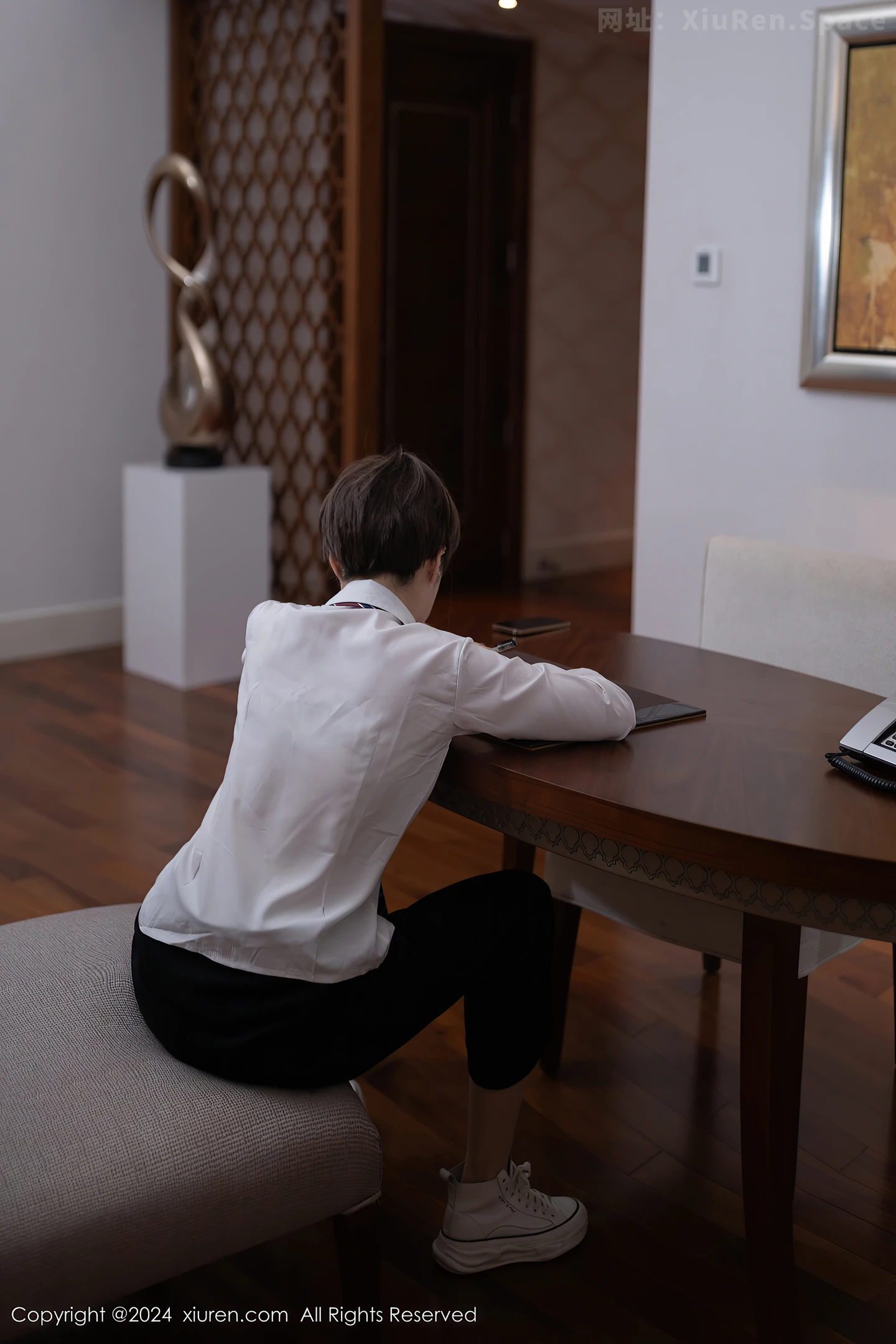 图片[6]-[XiuRen秀人网]VOL.8579 模特杏子Yada性感灰色制服露黑色内衣配超薄肉丝迷人诱惑写真83P-秀人网官方网站